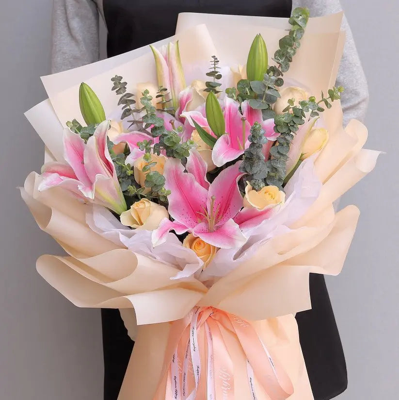 Lilies and Champagne Roses