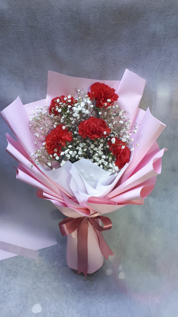 5 Red Carnation Bouquet