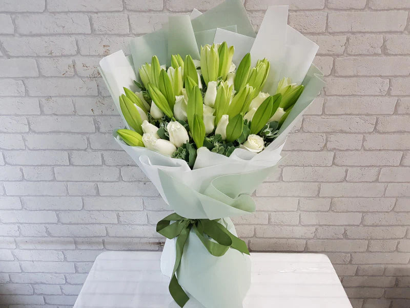 15 White Roses with White Lilies