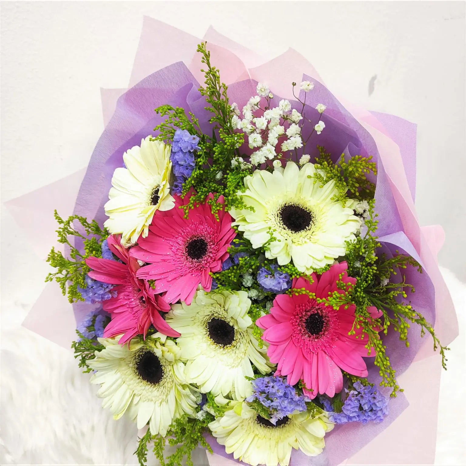 8 Pink and White Daisy Bouquet