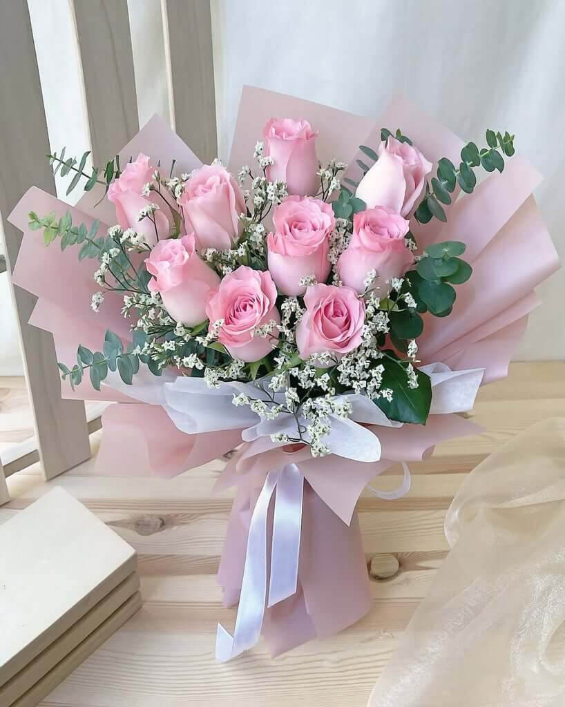 9 Pink Roses With Baby's Breath