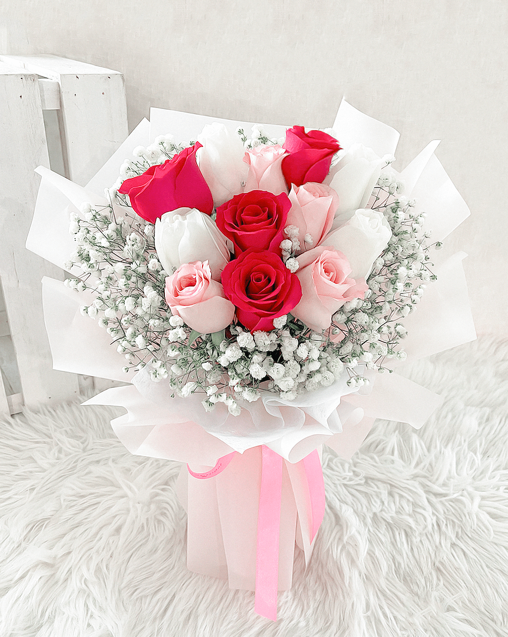 12 Red, Pink White Rose Bouquet