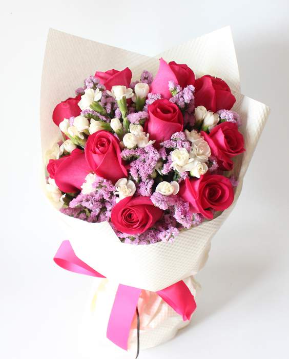 10 Pink Rose Mix Bouquet