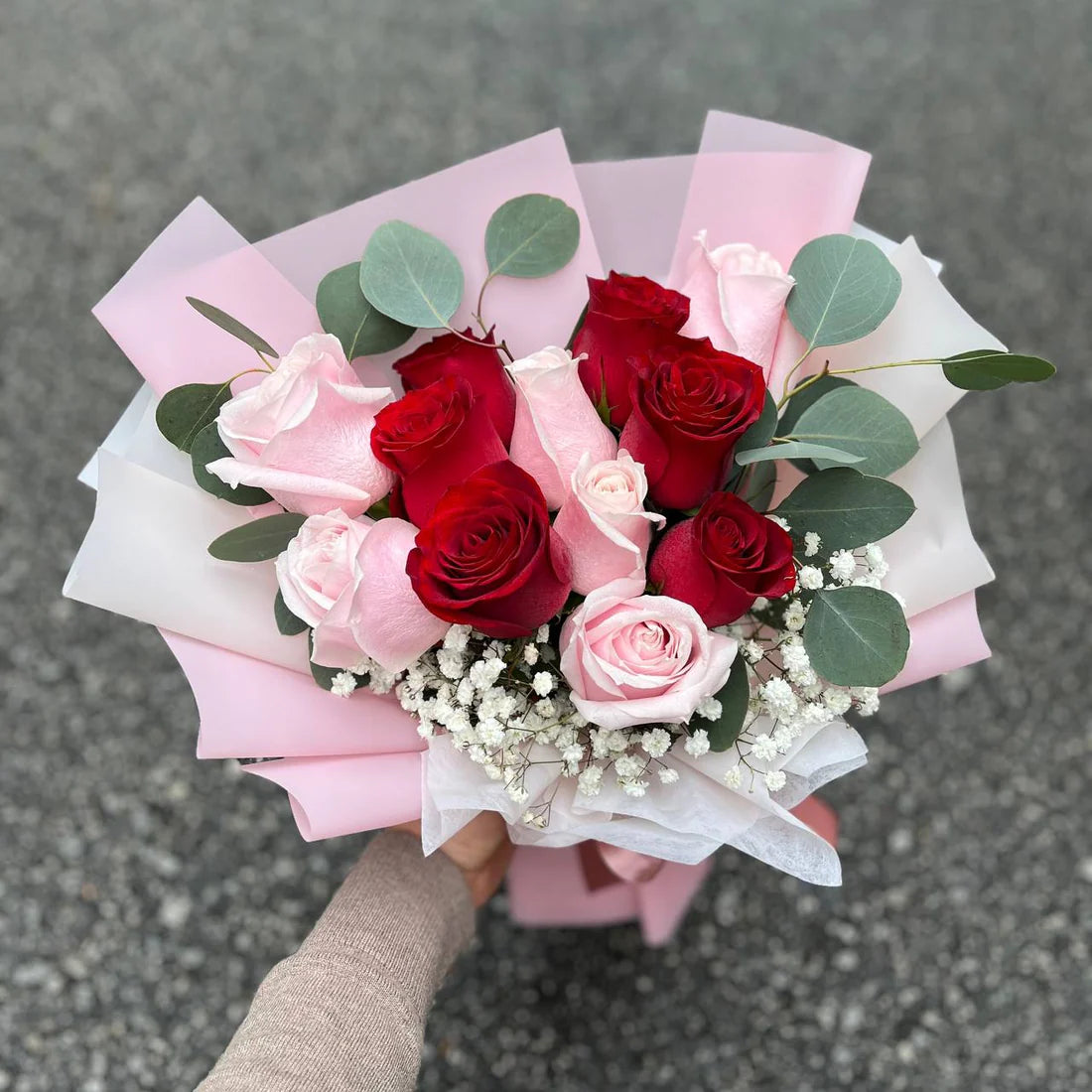 12 Red and Pink Rose Bouquet